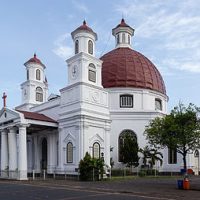 330px-Exterior_of_Blenduk_Church,_Semarang,_2014-06-18
