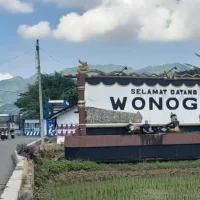 pintu-masuk-wonogiri
